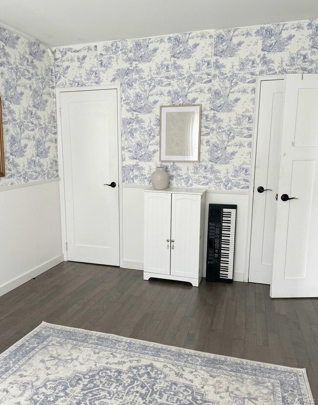 Photo - 305 Sixth Ave