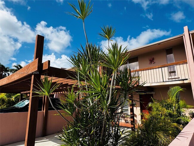 Building Photo - 6312 SW 139th Ct Rental