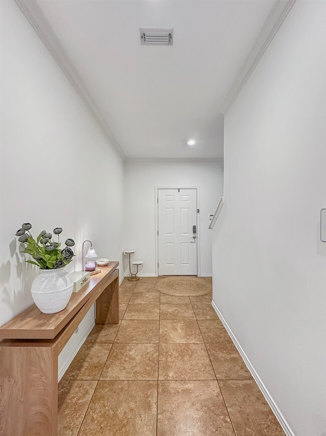 Photo - 5311 Lost Hills Trail Unidad 5311