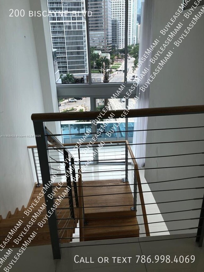 200 S Biscayne Blvd