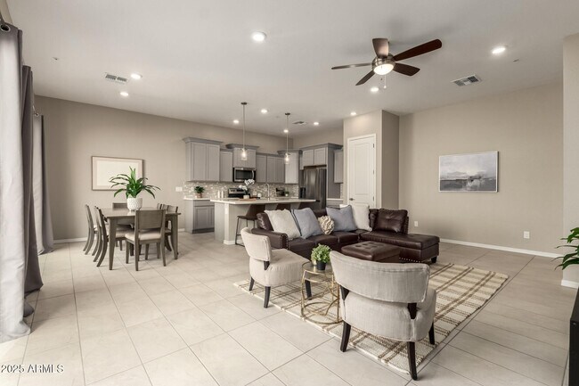 Photo - 1535 E Dublin St