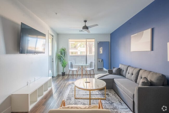 Building Photo - 701 W Rio Salado Pkwy Rental