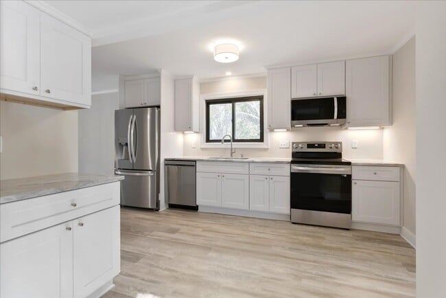 Photo - 15 Winster Fax Rd