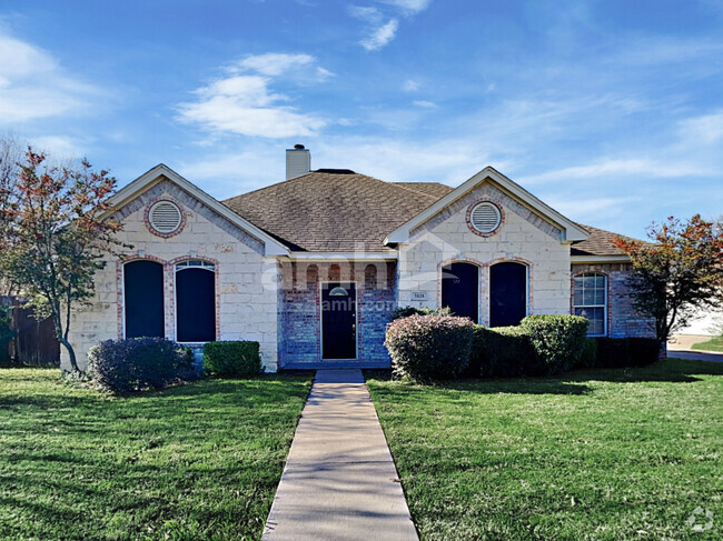 Building Photo - 5626 Chimney Rock Dr Rental