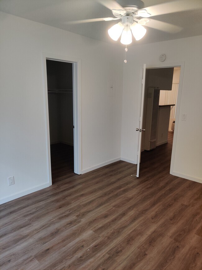 Photo - 2642 W Porter Ave Unidad #4