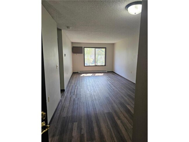 Photo - 808 Hills Ave Unidad S110