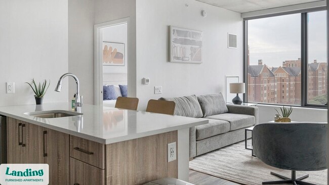 Photo - 2010 West End Ave Unidad 705