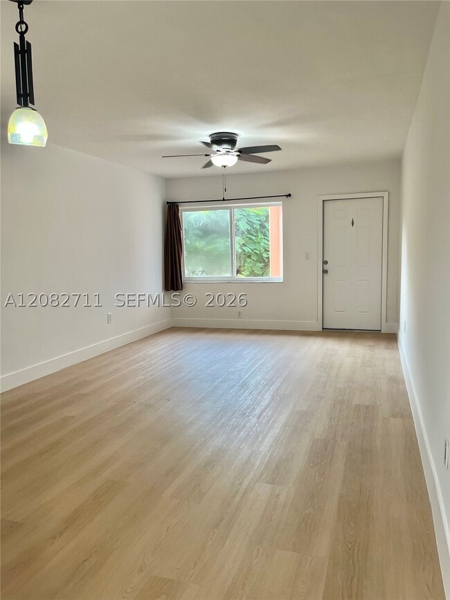 Photo - 3401 SW 11th St Unit 3 (aka 1B)