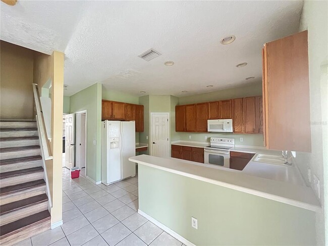 Photo - 6139 46th St E