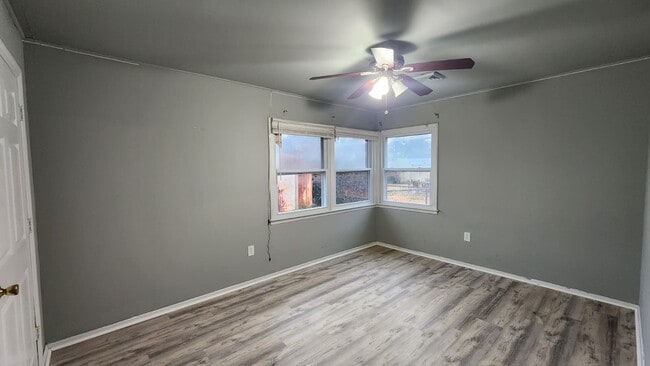 Photo - 20 Sussex Dr