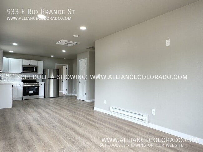 Photo - 933 E Rio Grande St