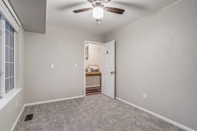 Photo - 13031 Dexter St