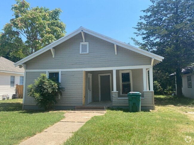 Building Photo - Recently Remodeled 2/1 in Sherman! Rental
