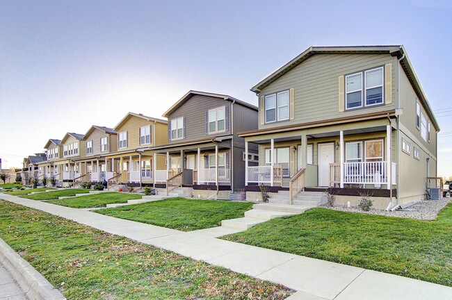 Townhomes on Bison - Townhomes on Bison & Cedar Ridge Twinhomes