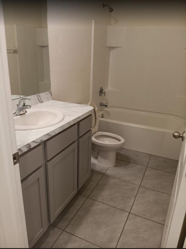 Photo - 16608 Maude Dr