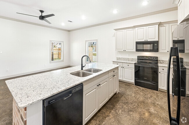 2BR, 2BA - 1,192SF - Kitchen