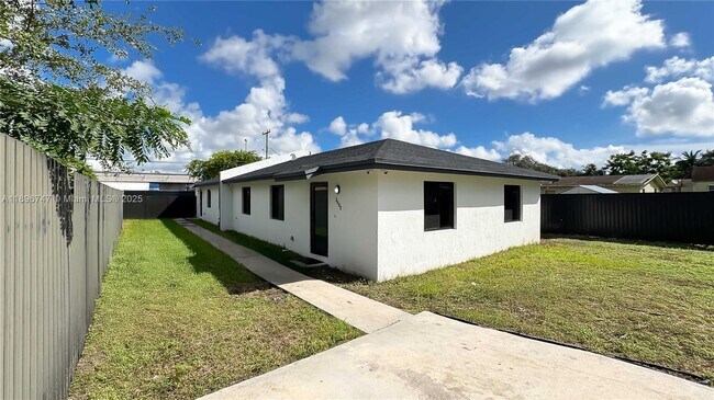 Photo - 2492 NW 44th St Unidad 2492