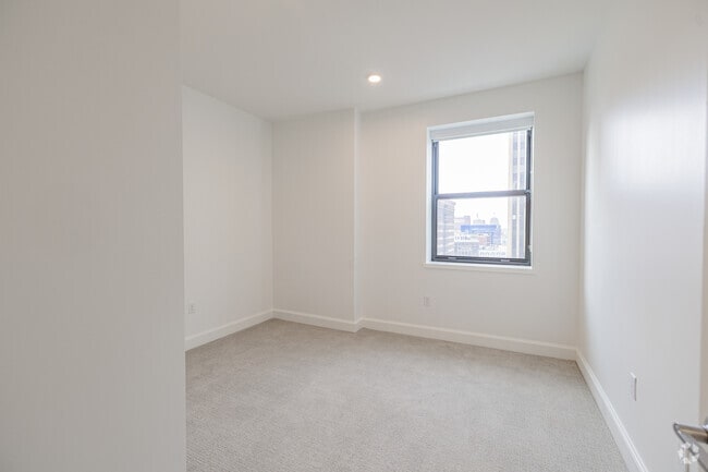 2 habitaciones, 2 baños, 1113 pies cuadrados, dormitorio - MAC Residences