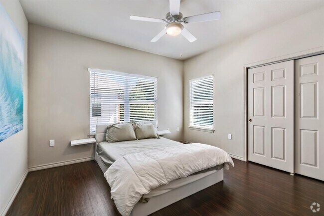 Building Photo - 2606 Wilson St Unit 301 Rental