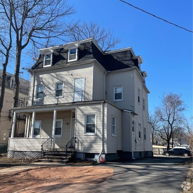 Building Photo - 62 Dehart Pl Unit 2 Rental