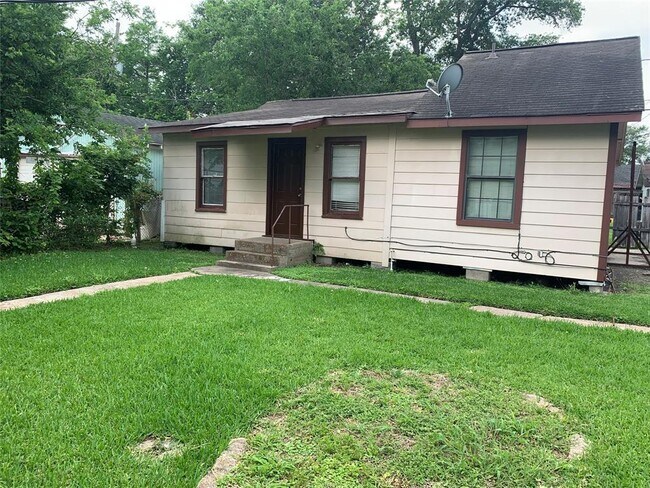 Photo - 604 Randall St