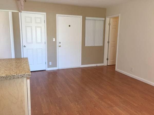 5929 Laurel Canyon Blvd Unidad 08