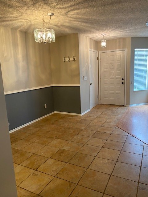 2542 Lancaster Ct