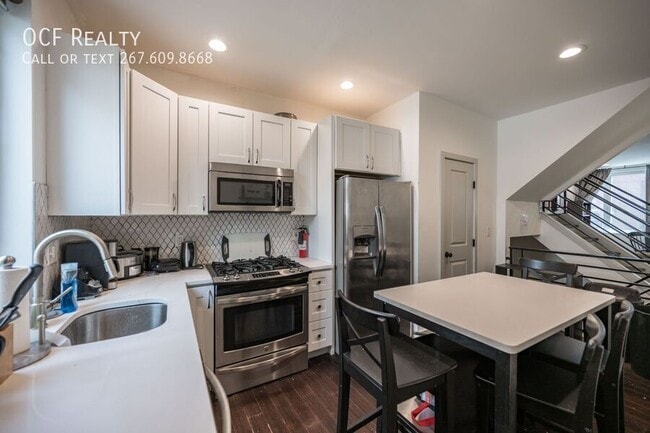 Photo - 1770 Waterloo St