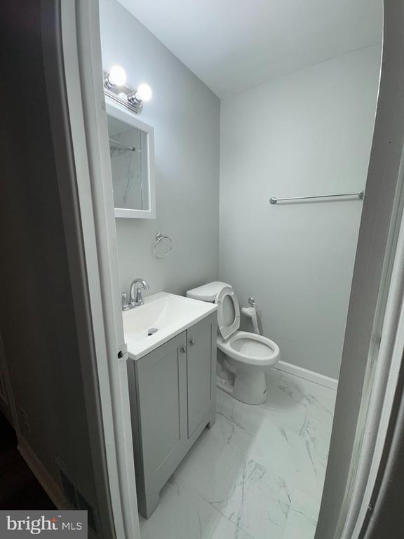 Photo - 10008 Jeanes St