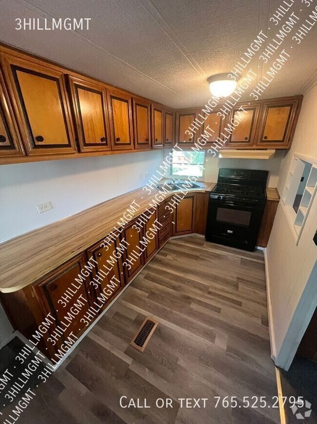 Building Photo - 1216 S Bloomington St Rental
