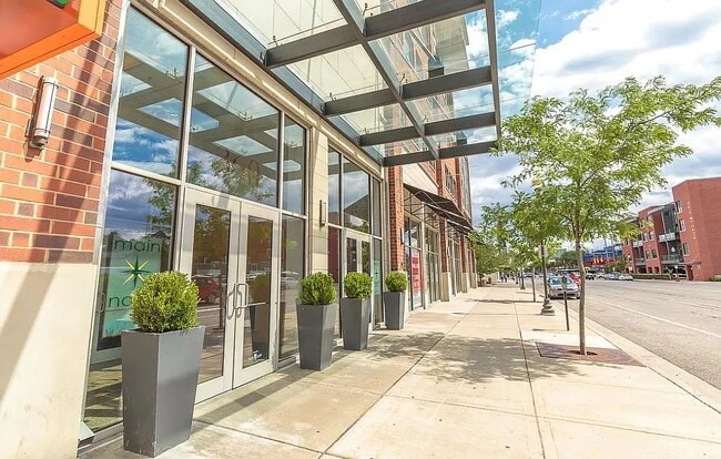 Building Photo - 350 N Main St Unit 806