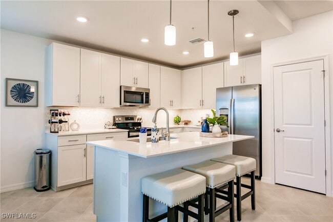 Building Photo - 3791 Pebblebrook Ridge Ct Unit 102