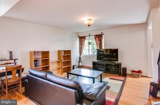 Photo - 10108 Quayle Ct