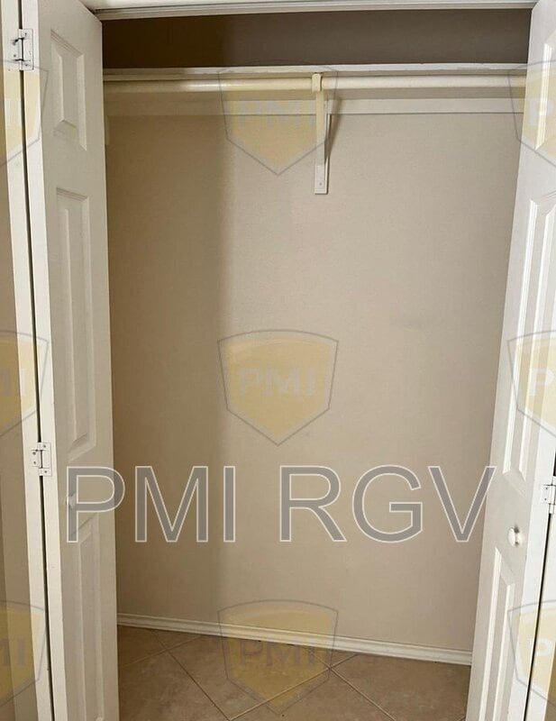 Photo - 315 W Albatross Ave Unit D