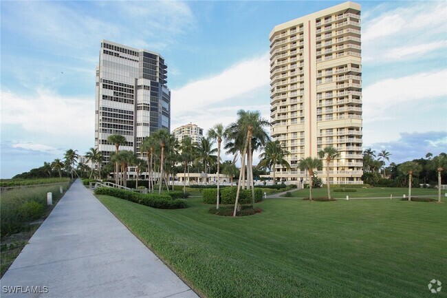 Building Photo - 4901 Gulf Shore Blvd N Unit 1403 Rental