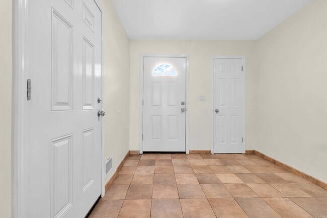 3641 Bergen Ct