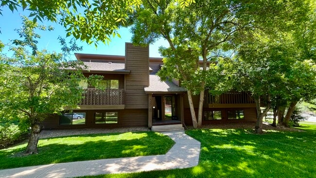Building Photo - 2630 Juniper Ave Unit #3