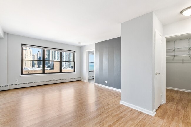 Photo - 5858 N Sheridan Rd Unit 905