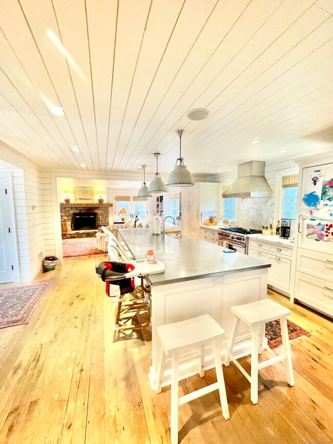 Photo - 9 Barclay Ct