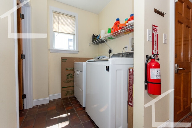 Photo - 1522 Commonwealth Ave