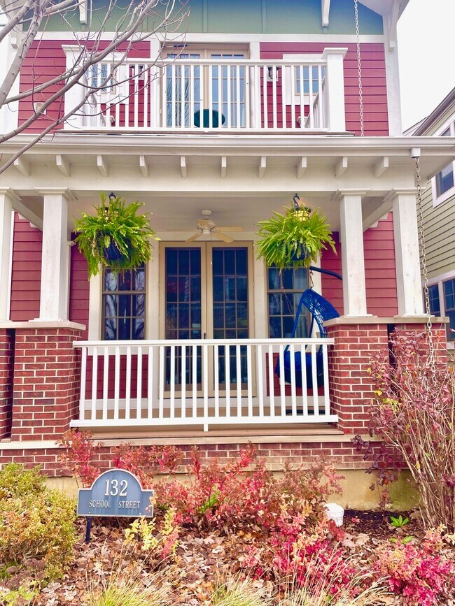 Photo - 132 School St