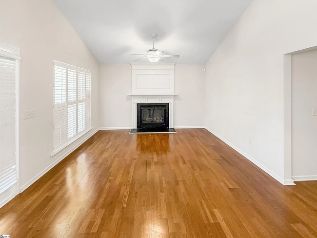 Photo - 531 Glenlea Ln