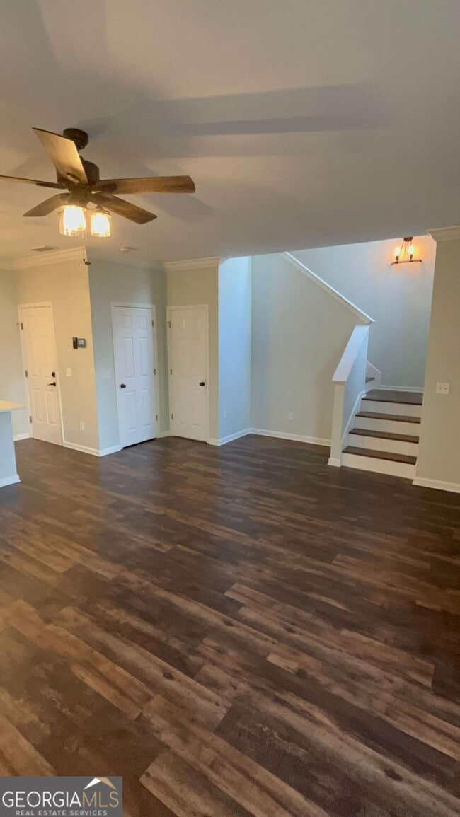 Photo - 392 Mill Pond Crossing