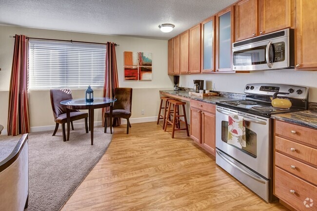 City View Apartments - Kitchen - City View Rental