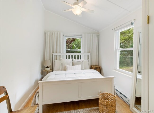 Photo - 61 Squires Ave