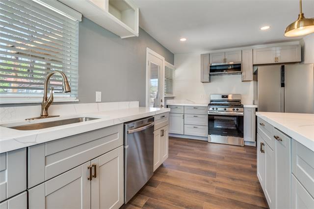 Photo - 711 Winston St