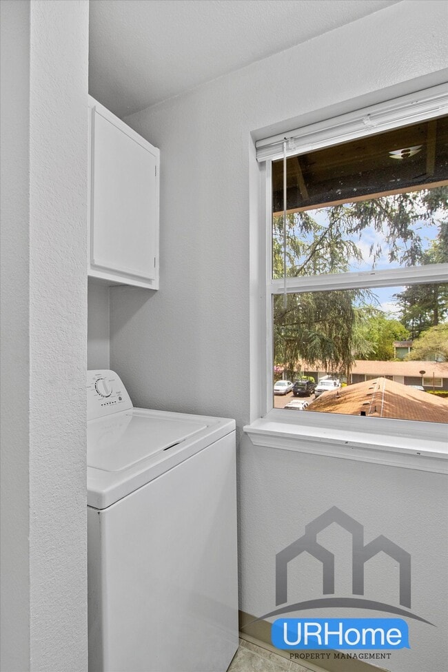 Photo - Stark Street Station 1 & 2-Bedroom Apartments in East Portland