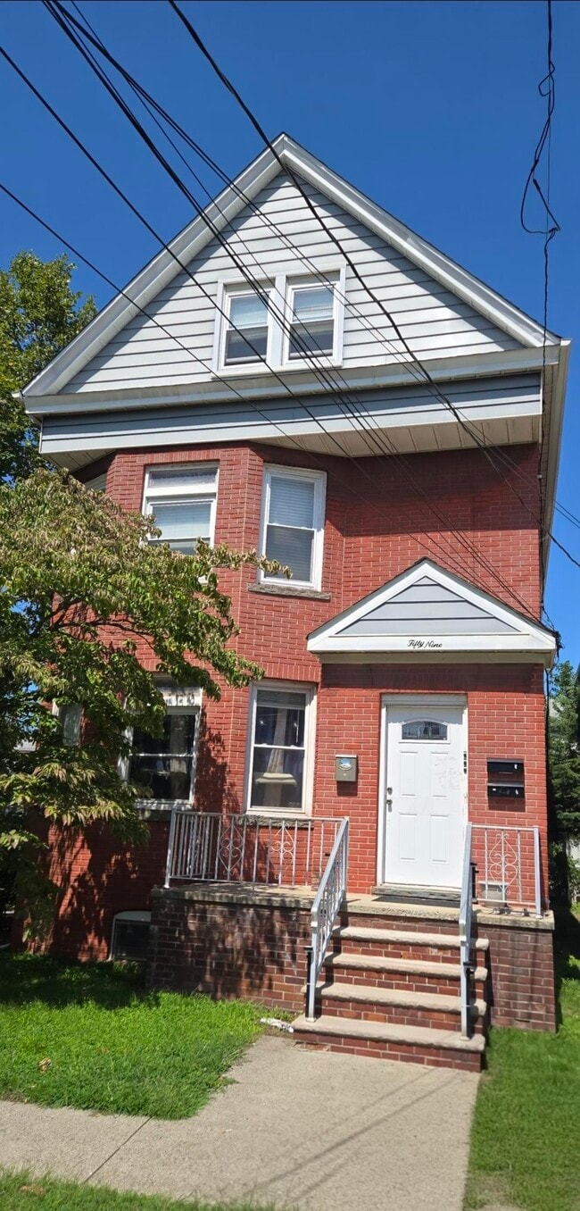 Building Photo - 59 W 3rd St Unit 3