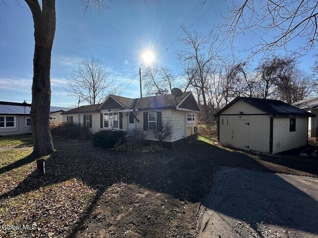 Photo - 98 Point Breeze Rd