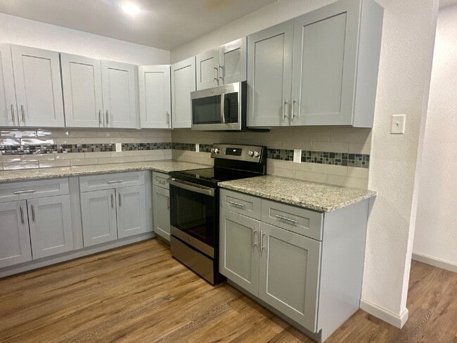 Photo - Like-New 3/2! Unit A